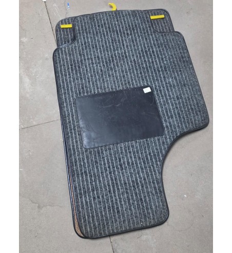 JUEGO ALFORMBRAS ORIGINALES MOQUETA SEAT 127 NEGRO