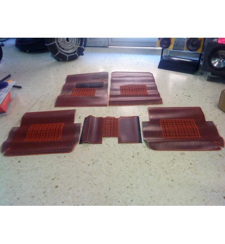 JUEGO ALFORMBRAS ORIGINALES GOMA PEUGEOT 505 ROJO/NEGRO