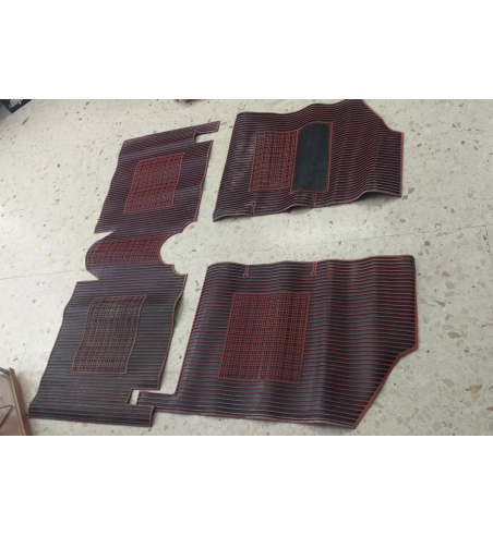 JUEGO ALFOMBRAS ORIGINALES GOMA RENAULT 18 ROJO/NEGRO