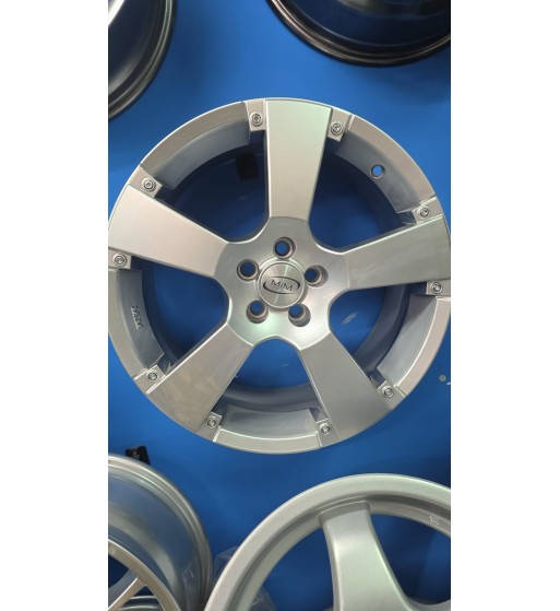 Llantas MIM Novara 7.5x17 5x100 ET37 Ref. 2661-T17-CR