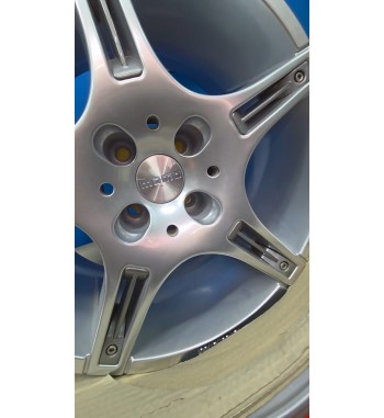 Llantas MOMO X1 7.5x16 4x100 ET35 – Juego 4 unidades