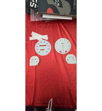 Esferas cuentakilómetros Opel Corsa B fondo blanco Sport 0–200 km/h 7.000 rpm