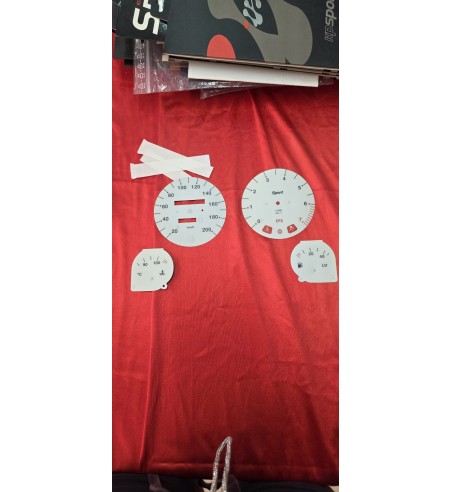 Esferas cuentakilómetros Opel Corsa B fondo blanco Sport 0–200 km/h 7.000 rpm