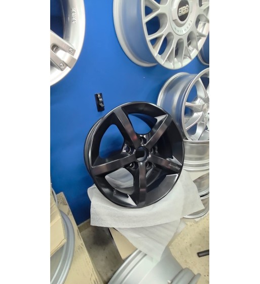 JUEGO 4 LLANTAS AR137 K.11 NEGRAS 6,5 X 15 5X110 ET40 DIRECTAS A 65,1 OPEL