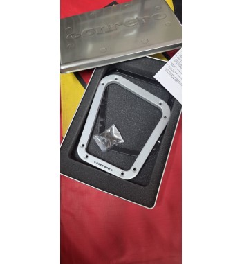 Cerquillo de cambio Conrero para BMW Serie 3 E36, fabricado en aluminio con acabado mate satinado.  Este marco embellecedor apor