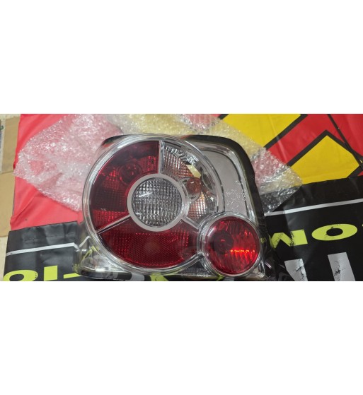 Piloto trasero izquierdo BMW E36 Compact 94–00 rojo/blanco cromado
