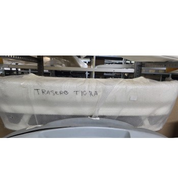 Paragolpes trasero Opel Tigra A nuevo para pintar