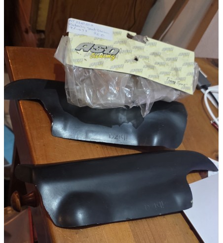 PESTAÑAS FARO SEAT IBIZA 91-93 FIBRA