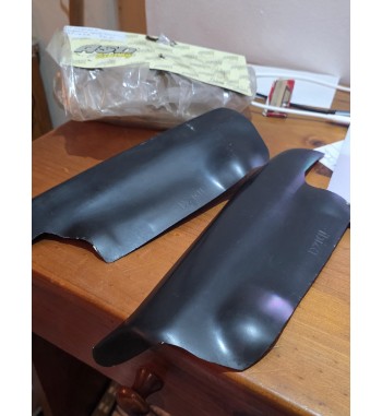 PESTAÑAS FARO SEAT IBIZA 91-93 FIBRA