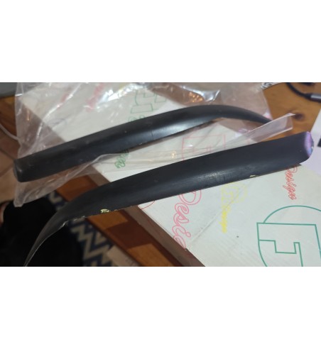 PESTAÑAS FARO CITROEN SAXO HASTA AÑO 99 FIBRA
